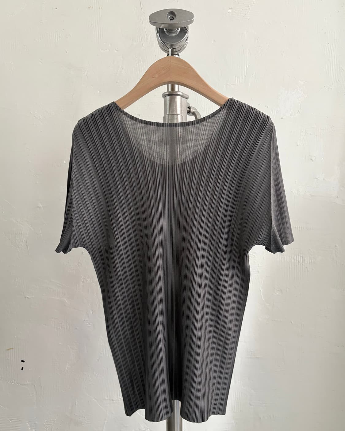 Pleats Please 플리츠플리즈 그레이 플리츠 티셔츠 상품이미지9