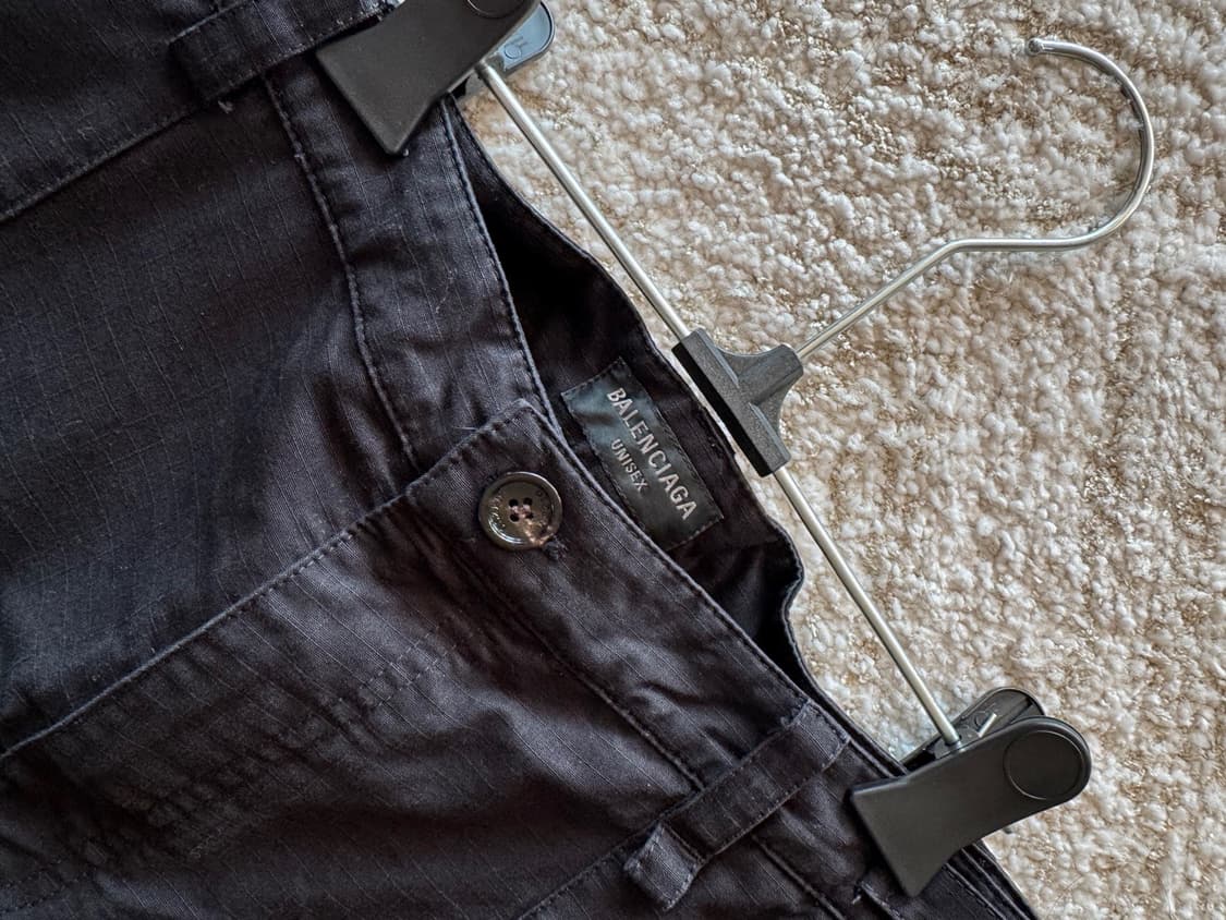 발렌시아가 립스탑 플레어 카고 팬츠 상품이미지3