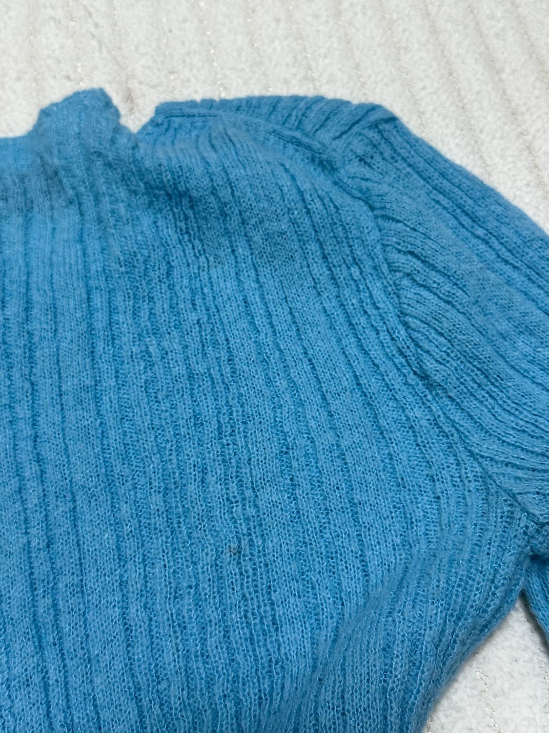 오버듀플레어 모헤어 니트 MOHAIR RIB KNIT TOP_OCEAN 상품이미지6
