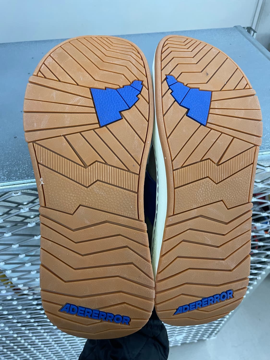 아더에러 로그 바우스 그레이 280 상품이미지6