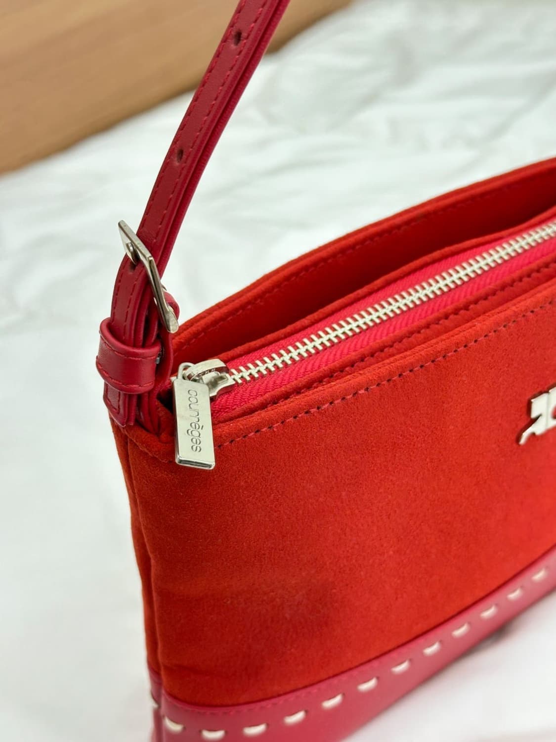 courreges / 꾸레쥬 레드 스웨이드 미니 숄더백  상품이미지7