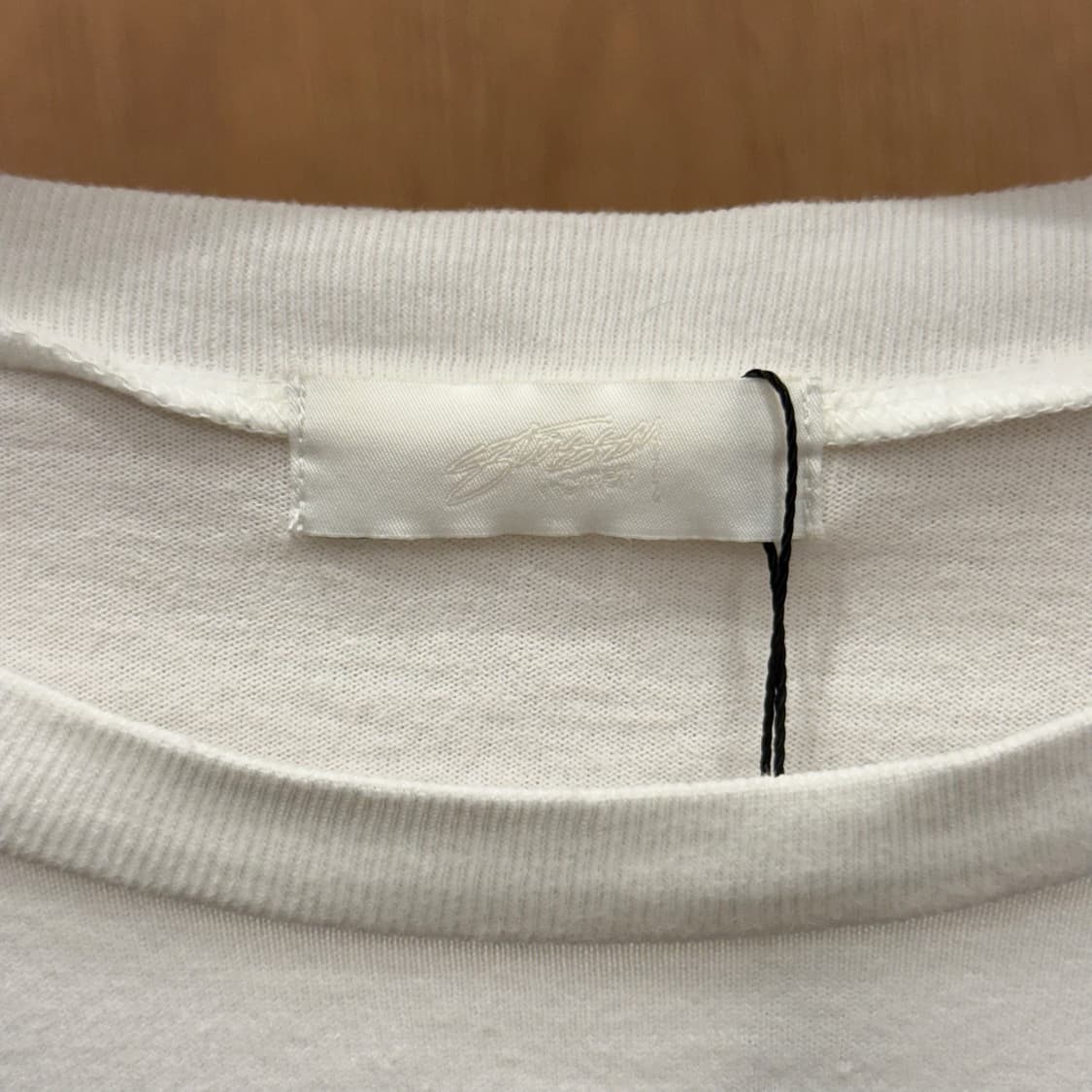 스투시 7부 티셔츠 전후면 레터링 빅로고 프린팅 디테일 화이트 상품이미지8