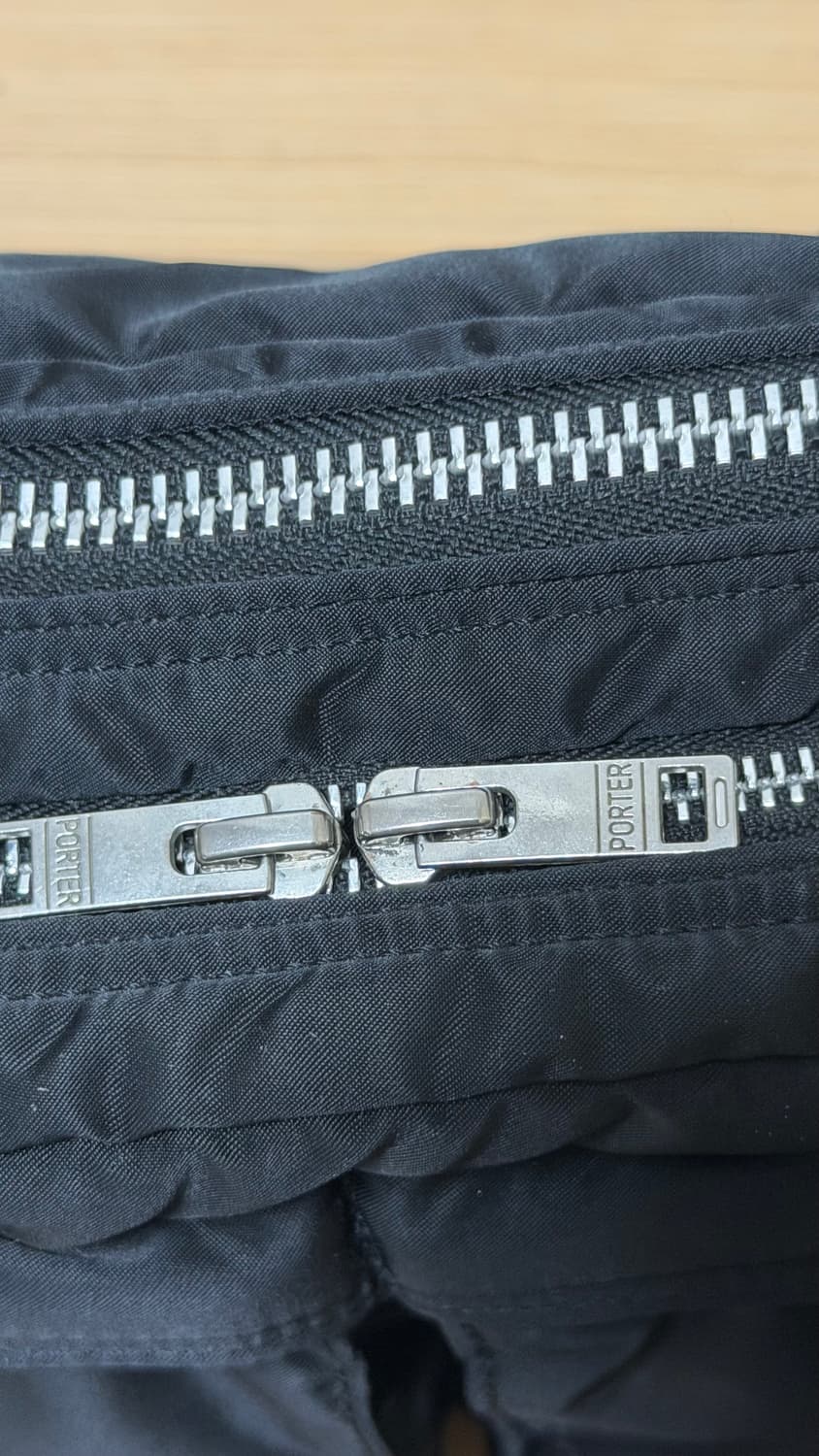 포터 탱커 숄더백 스몰 블랙 상품이미지2