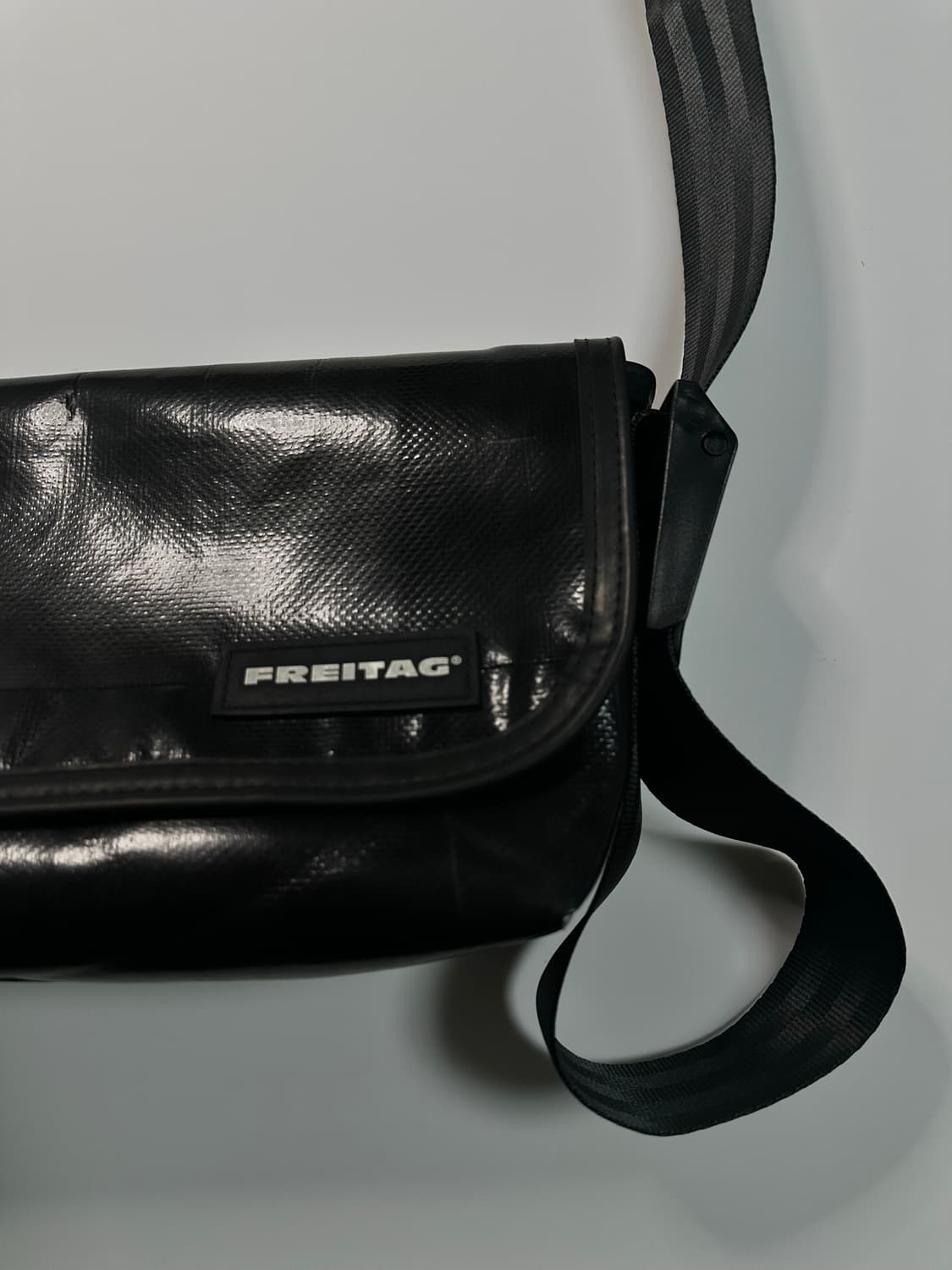 프라이탁 하이파이브오 올블랙 상품이미지3