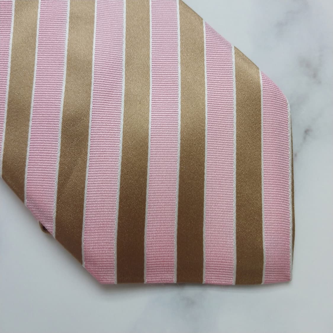 알테아 실크 핑크&브라운 스트라이프 넥타이 8.5cm A+등급 K854
 상품이미지9