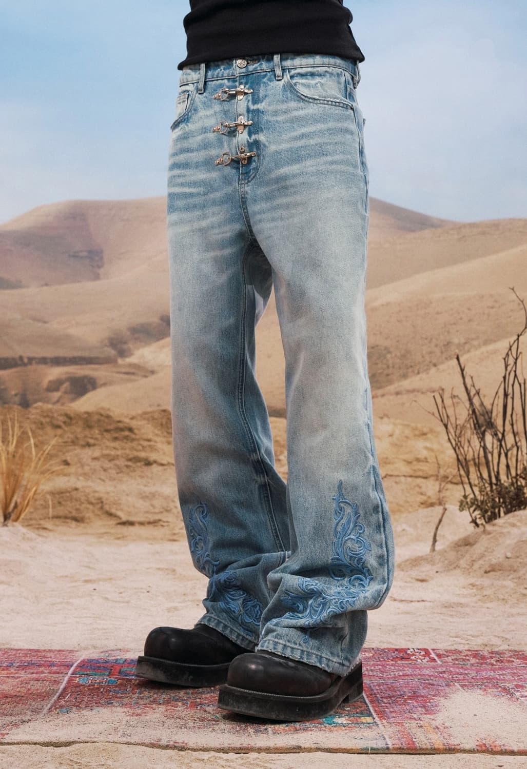 YADCREW AIRCRAFT BUTTON JEANS 상품이미지1