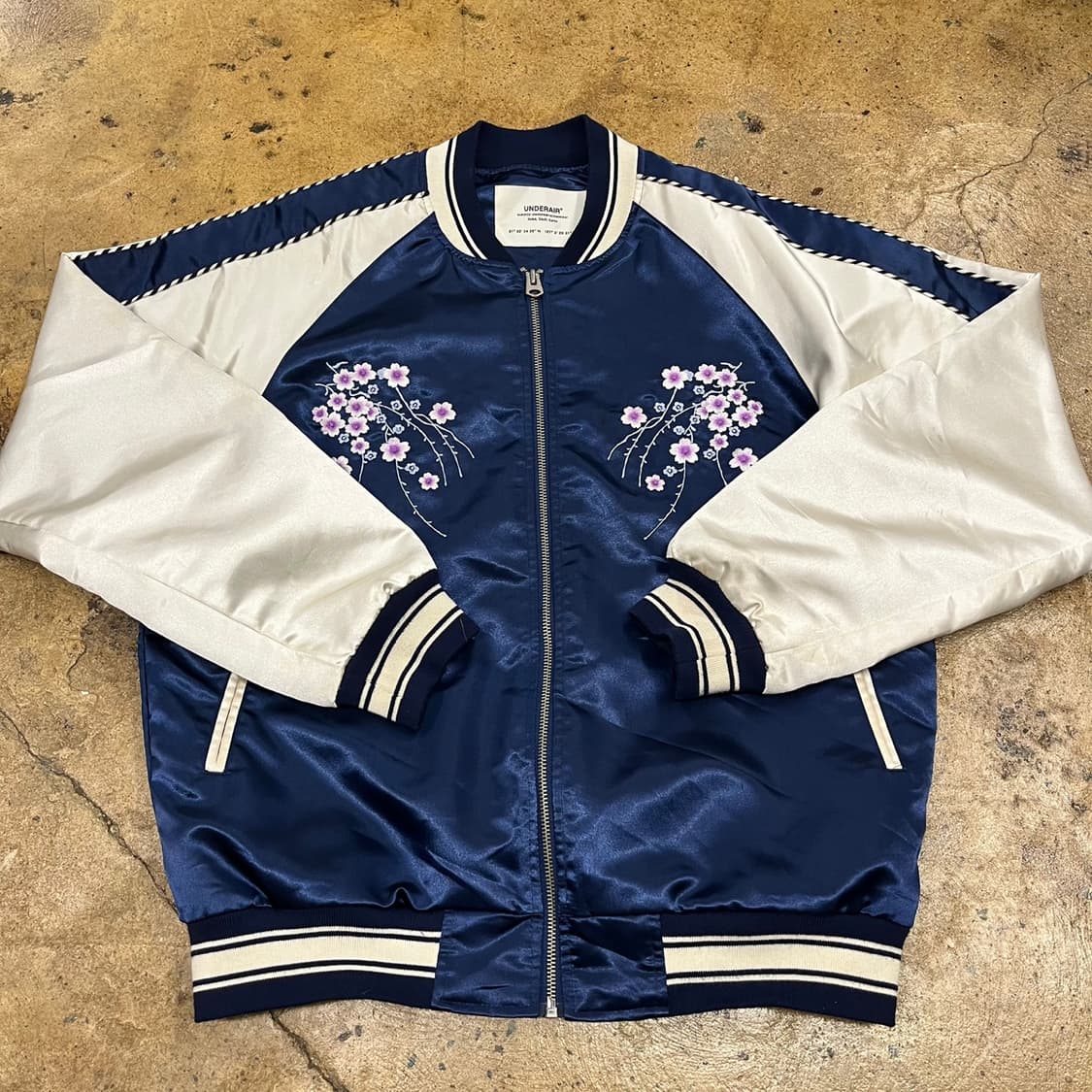 [정품/M] 언더에어 벚꽃 자수 스카쟌 자켓 b14 상품이미지2