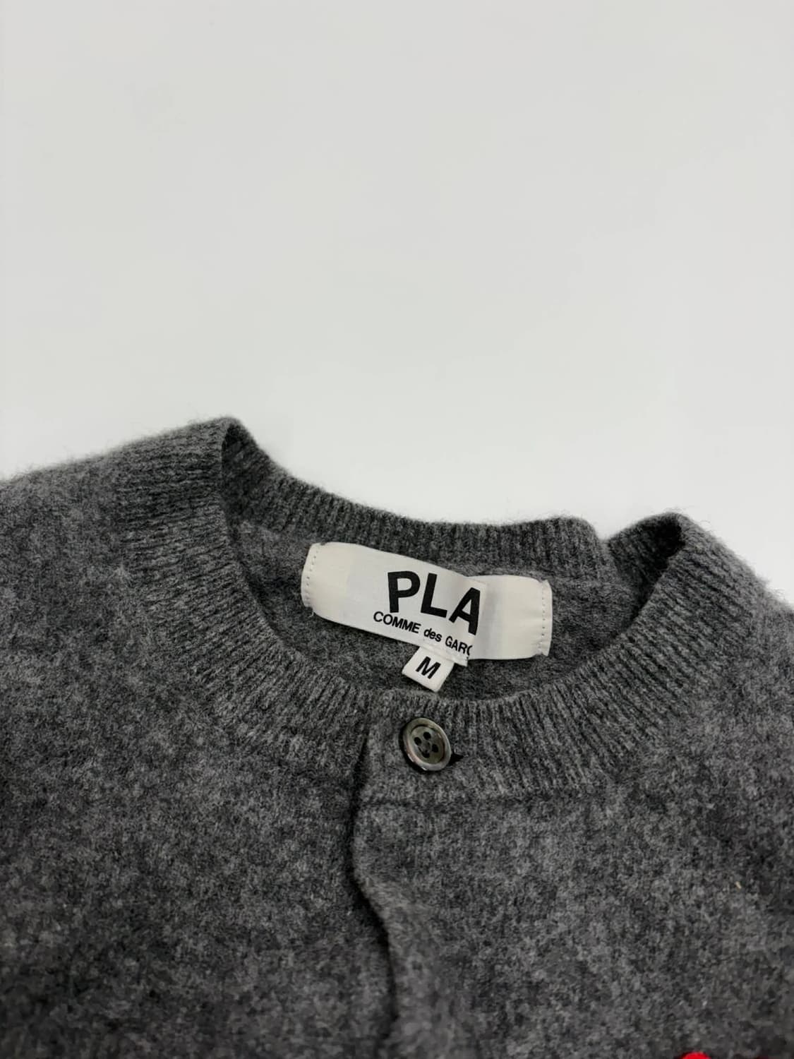 꼼데가르송 더블 와펜 램스울 걸즈 니트 가디건(M) 상품이미지3