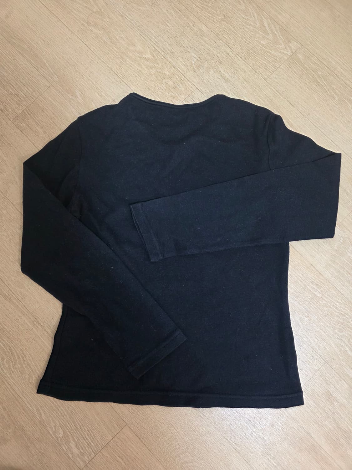 U.P renoma 나비자수 스팽글 긴팔티 44 상품이미지5