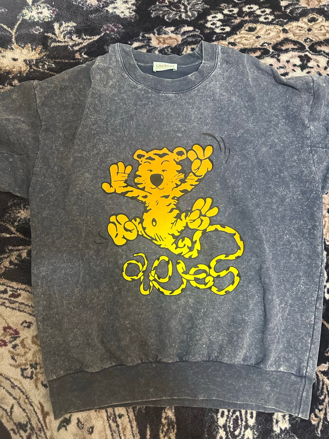 아리스 aries 맨투맨 상품이미지1