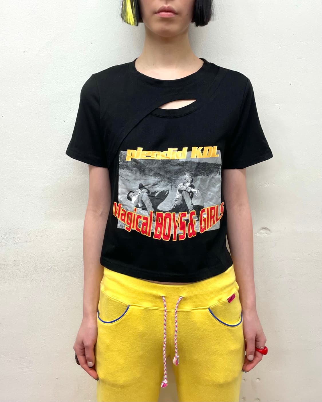 Retro Boy & Girl Slit Black T-shirt  상품이미지1