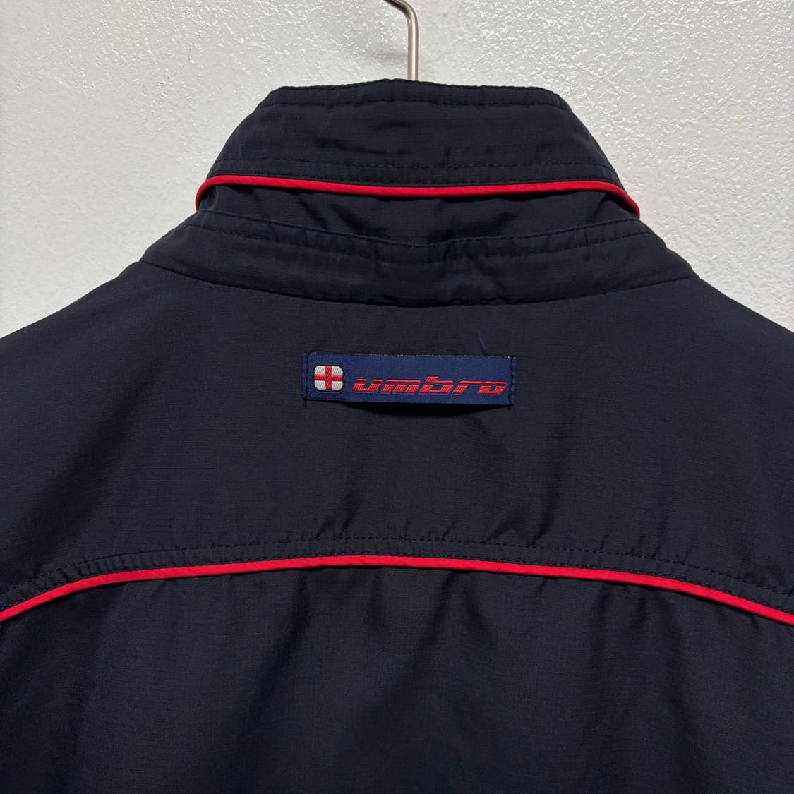 엄브로 바람막이 상품이미지6