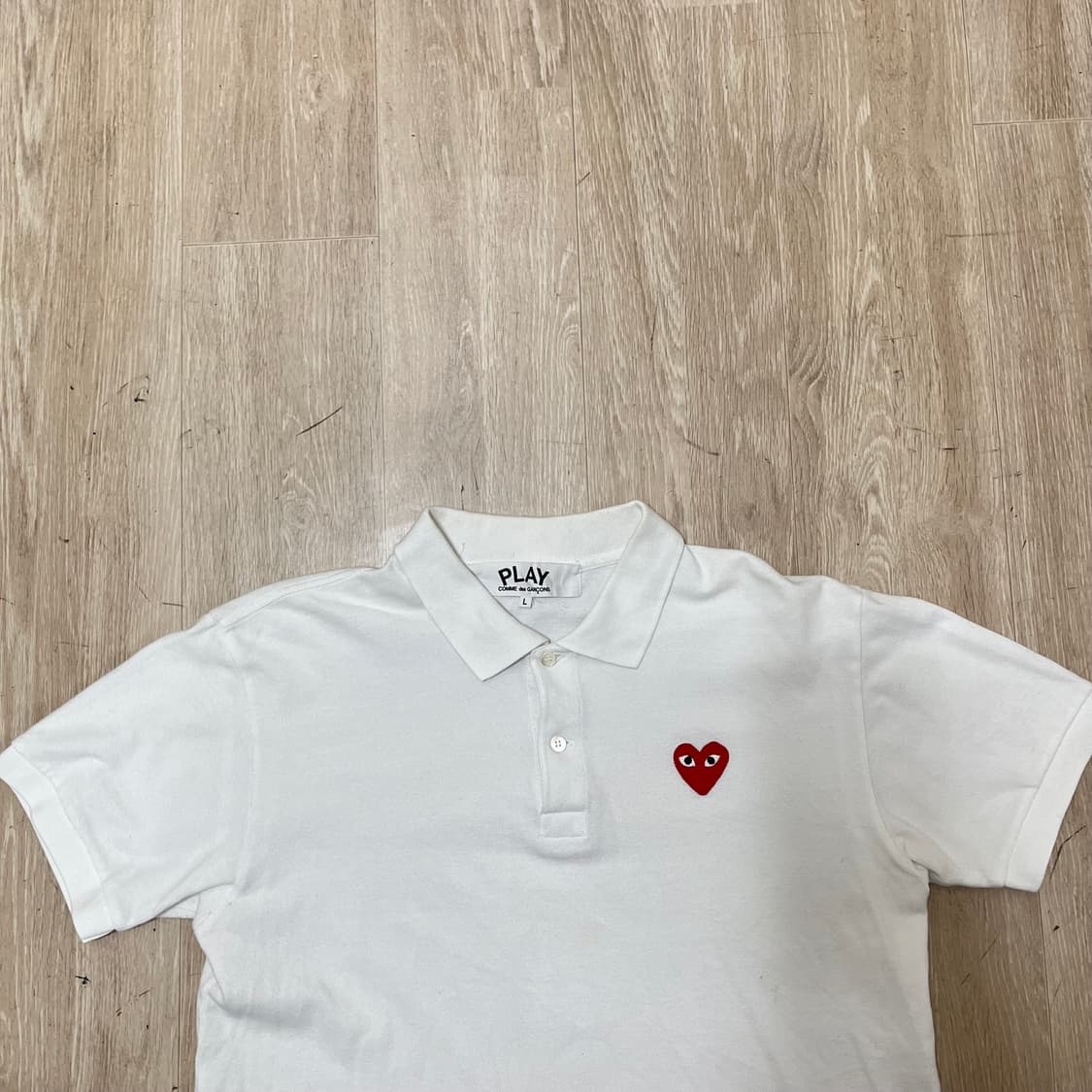꼼데가르송 레드 하트 와펜 로고 카라 화이트 L(100) 상품이미지2