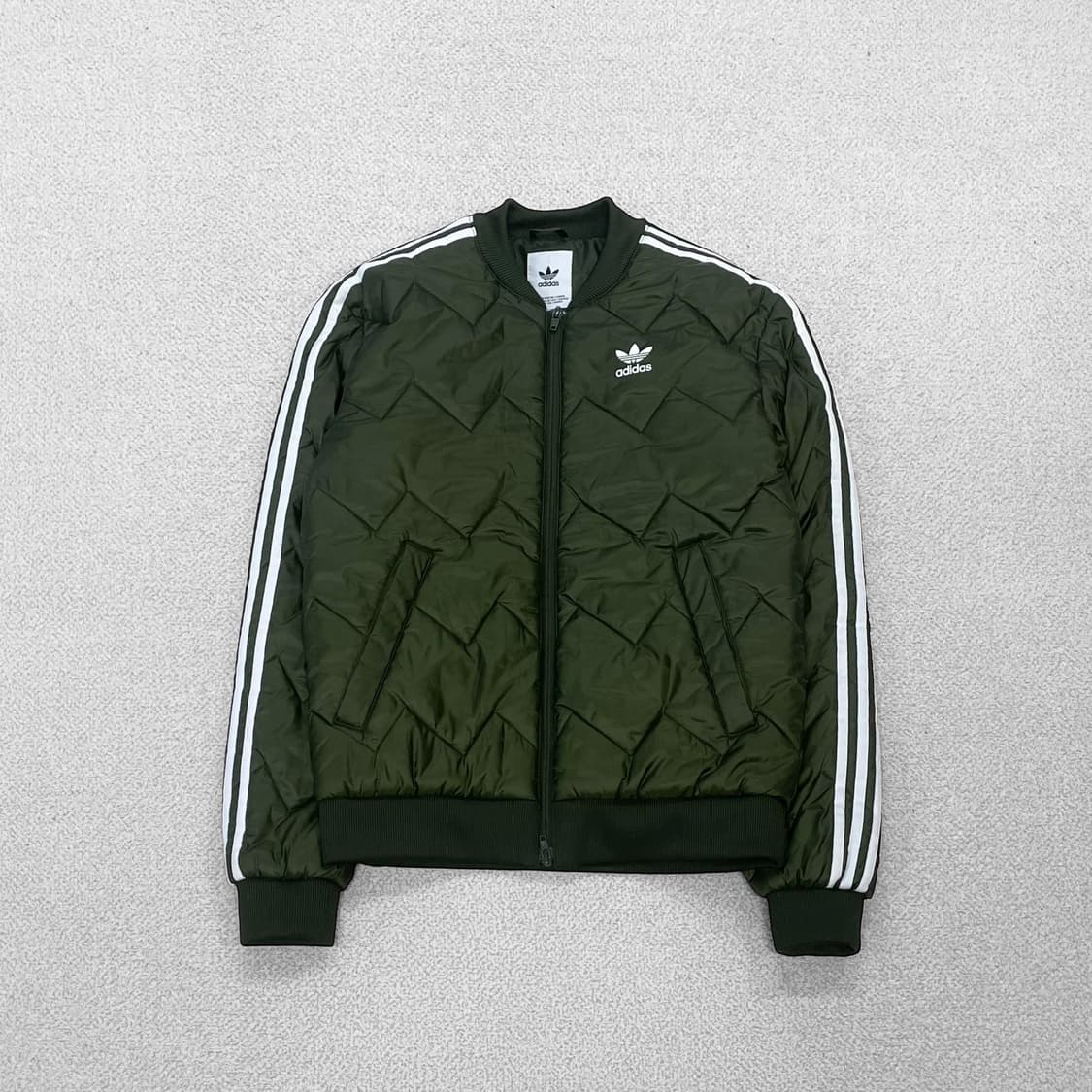 아디다스 슈퍼스타 퀄팅 경량 패딩 자켓 카키 상품이미지2