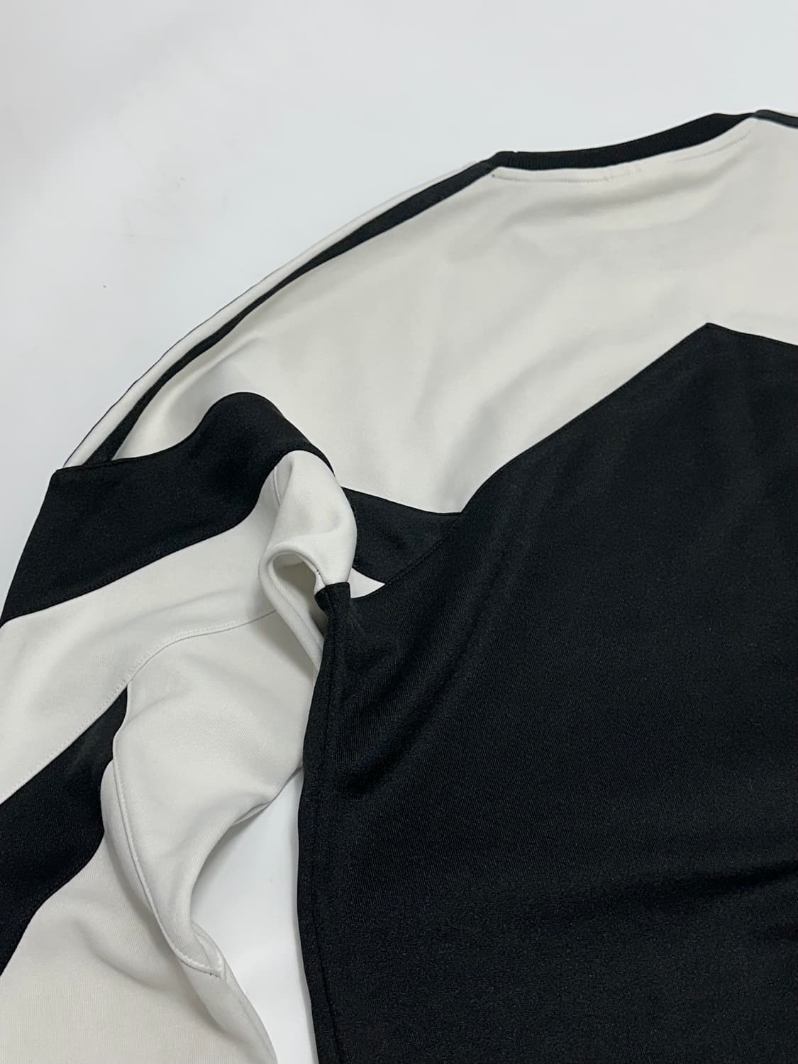 아디다스 팜스톤 크루넥 맨투맨 흰검 상품이미지6