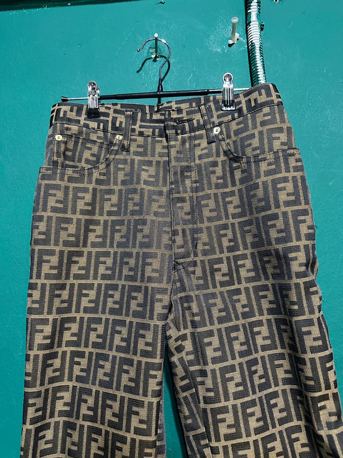 펜디 주카 FF로고 팬츠 상품이미지2