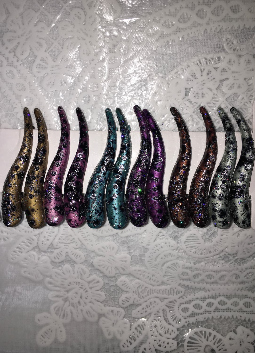 파리 수입 네일모양 핀 상품이미지1