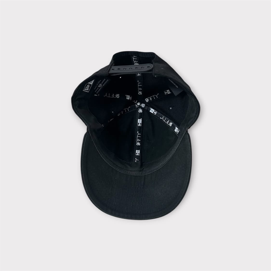 뉴에라 메탈 플레이트 골드 스냅백 (1772) 상품이미지7