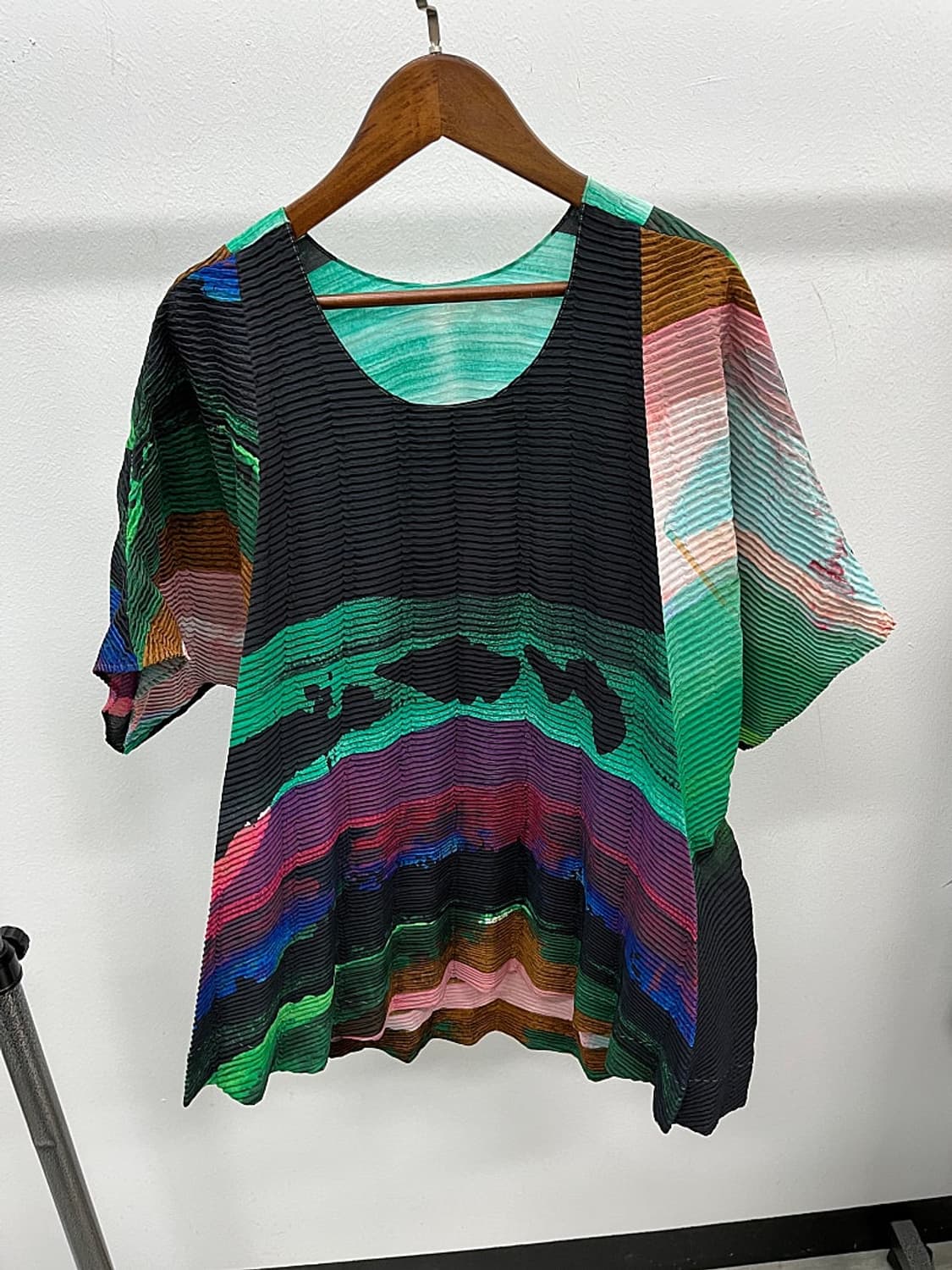 여) 이세이미야케 멀티컬러 반팔 상품이미지5