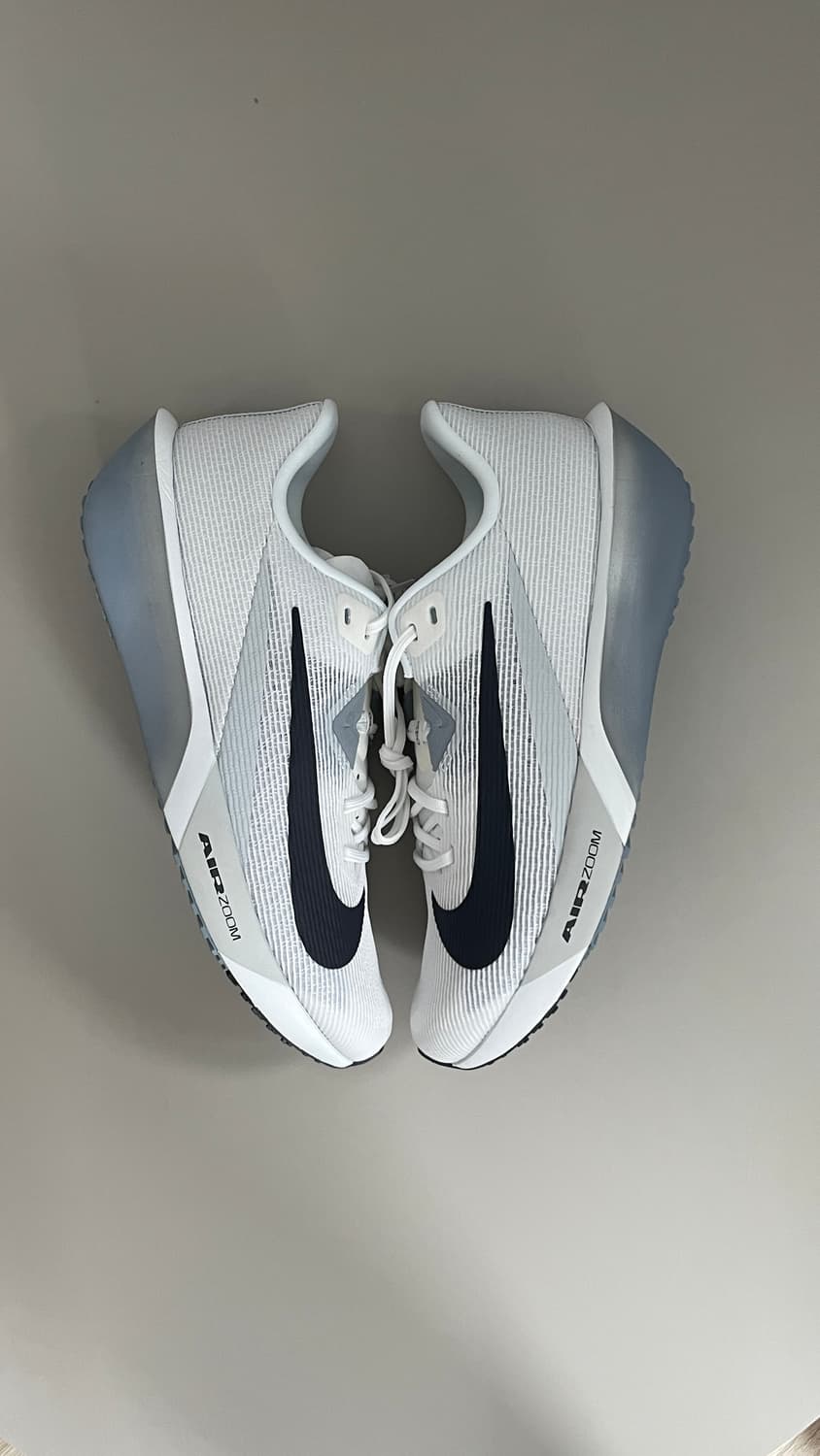 박스포함 새상품 나이키 에어 줌 플라이 4 화이트 270 상품이미지4