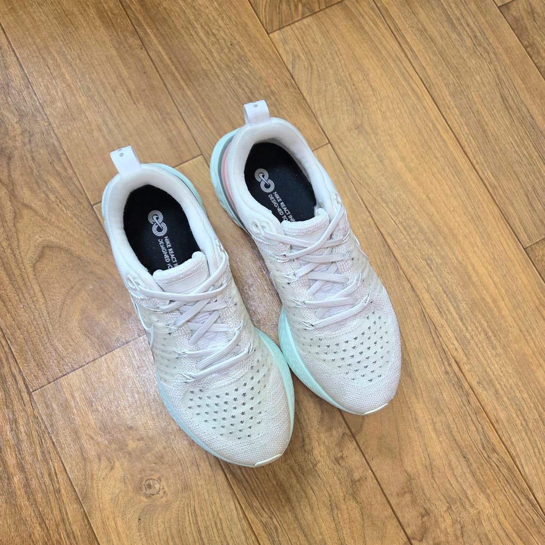 나이키 리액트 인피니티 런 플라이니트 상품이미지3