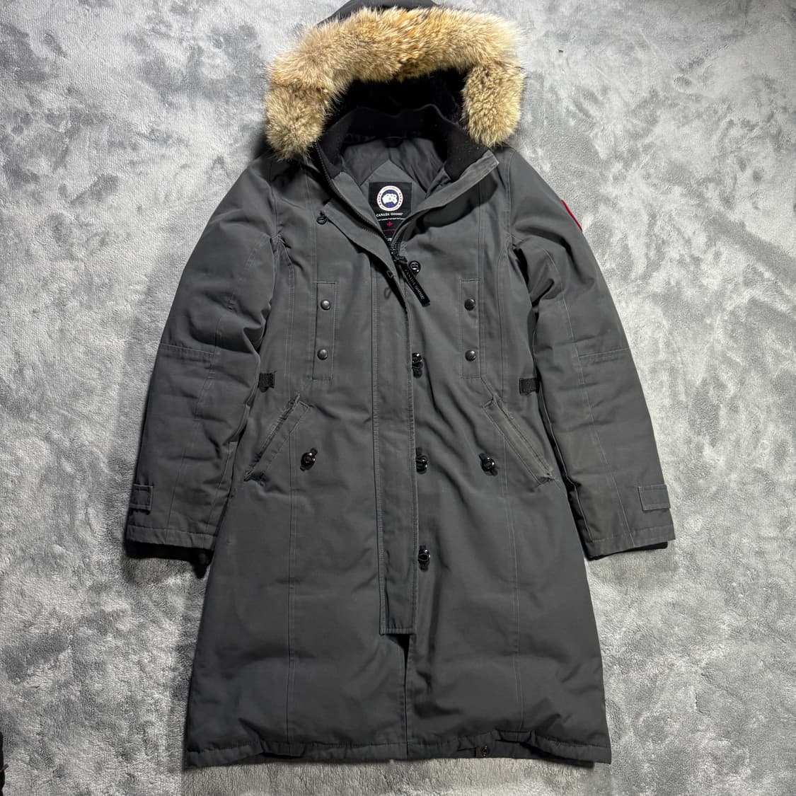 캐나다구스 여성 그레이 롱패딩 상품이미지1