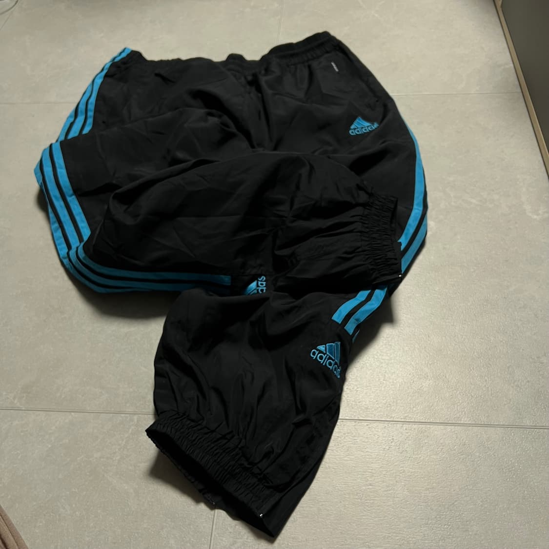 105 아디다스 올드스쿨 트랙팬츠 트레이닝 상품이미지2