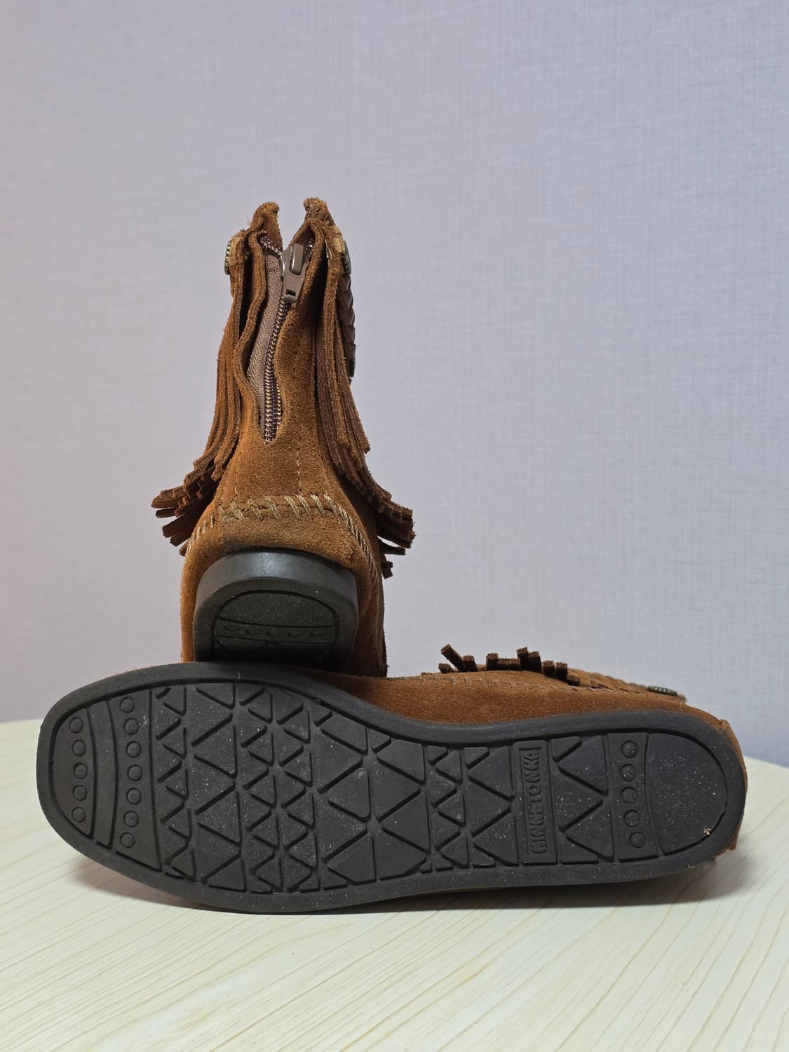 미네통카 X 어스뮤직 하이탑 백 집 모카신 240 상품이미지7