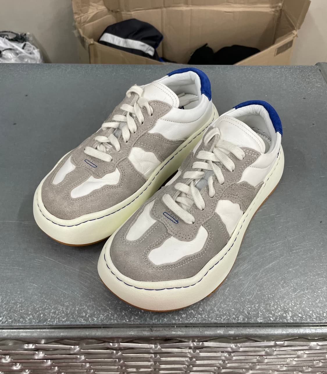 아더에러 운동화 로그 바우스 오프 화이트 230 (gr-3952) 상품이미지2