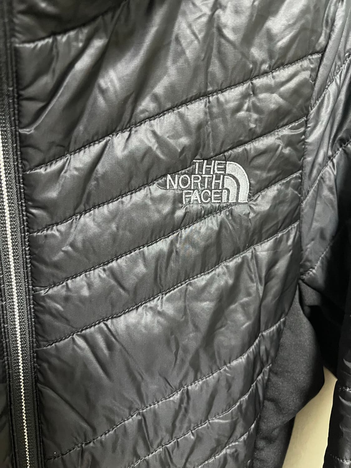 노스페이스 화이트 라벨 여성 경량 패딩 블랙 상품이미지2
