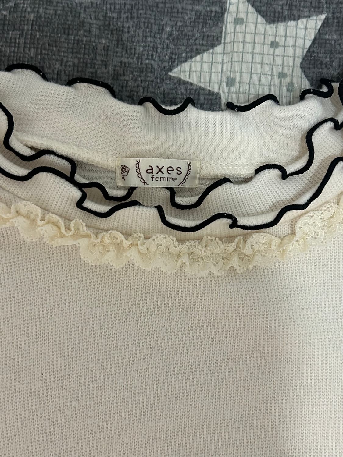 엑시즈팜 러블리 프릴 니트 상품이미지2