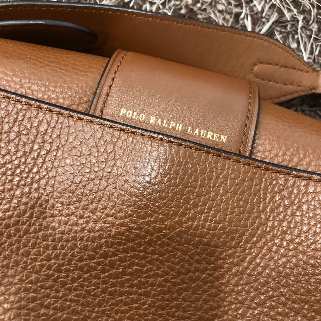 폴로 랄프로렌 페블 레더 레녹스 스몰 숄더백 상품이미지4
