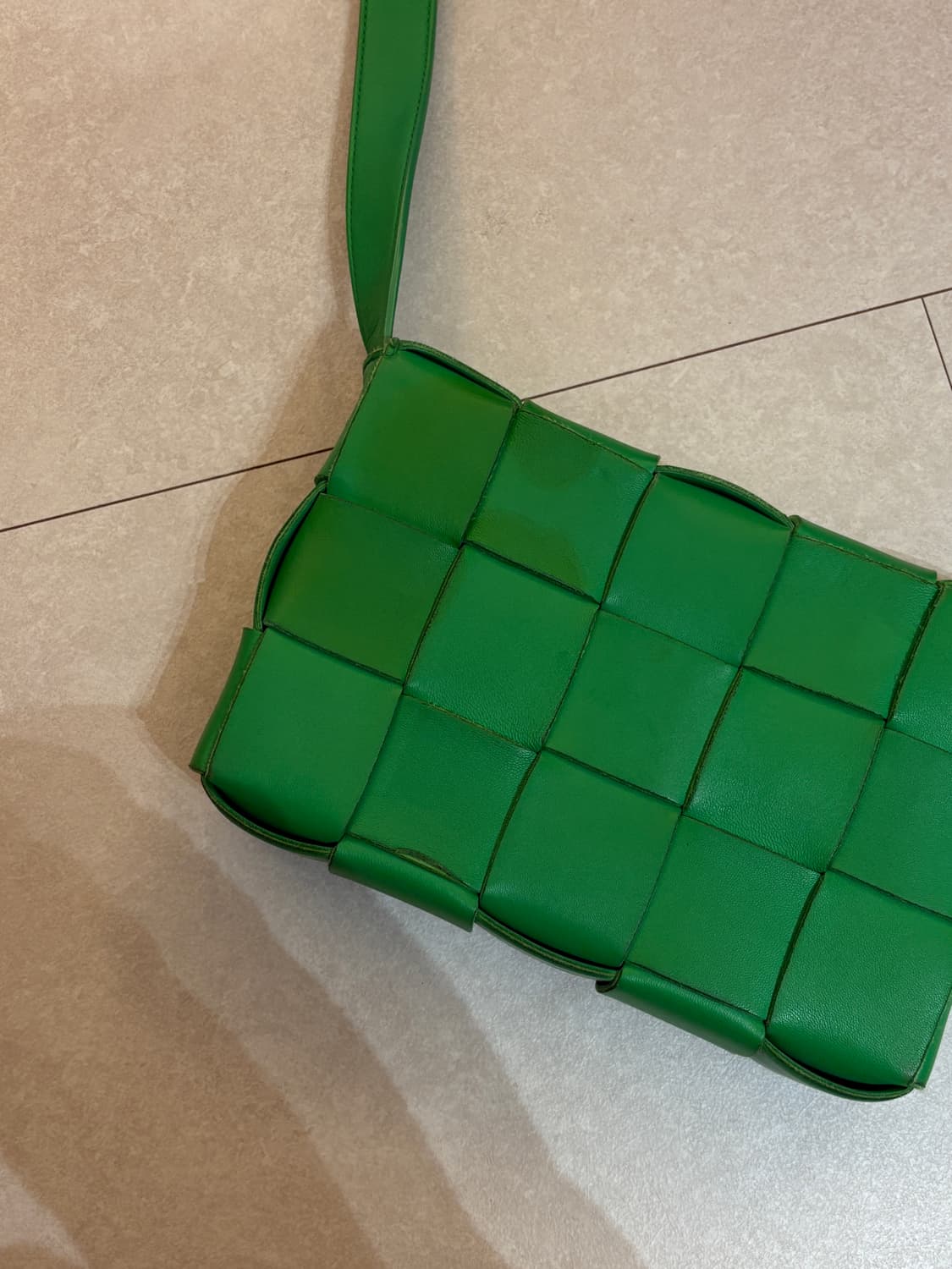 보테가 카세트백 스몰 상품이미지5