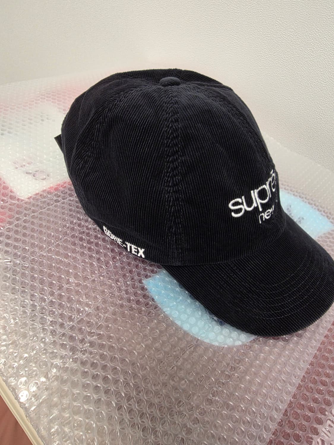슈프림 고어텍스 코듀로이 클래식 로고 6-패널 캡 블랙 - 21FW 상품이미지3