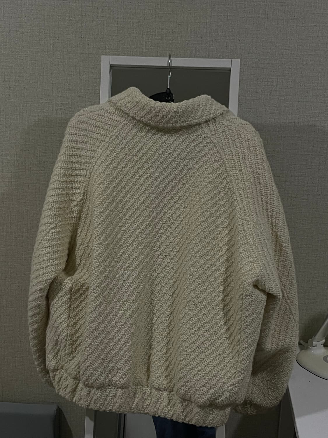 인사일런스 벨루치 벌키 자카드 아이보리 자켓 상품이미지4