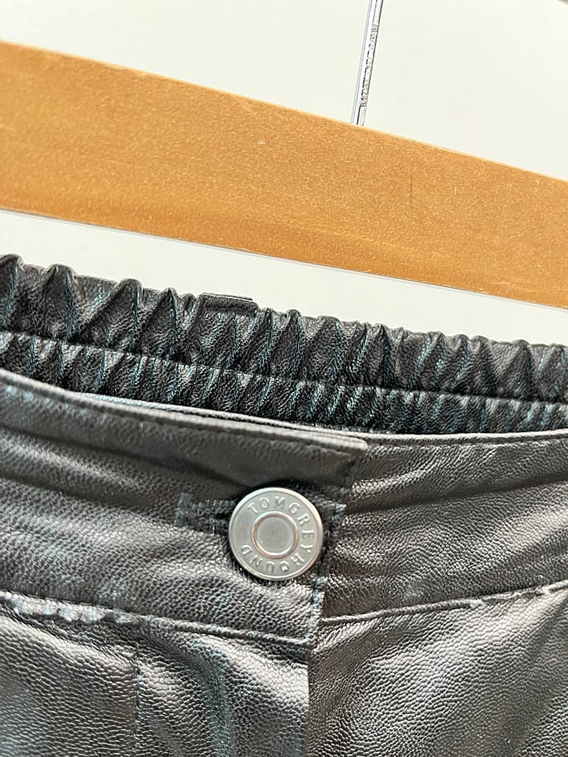 여) 톰그레이하운드 레더 팬츠  상품이미지3