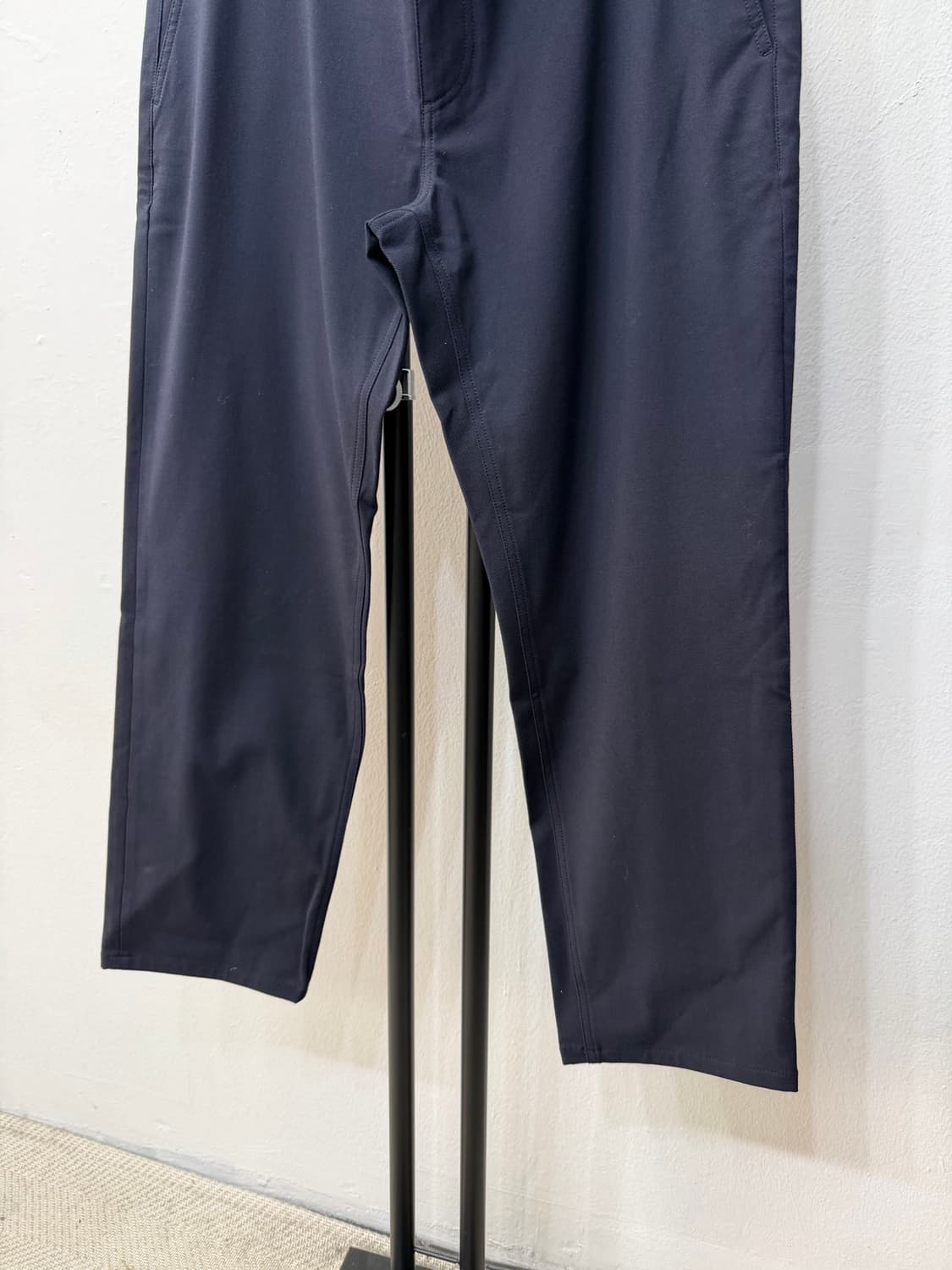 정품) Theory 띠어리 25ss 남성 새제품급 팬츠 34 상품이미지3