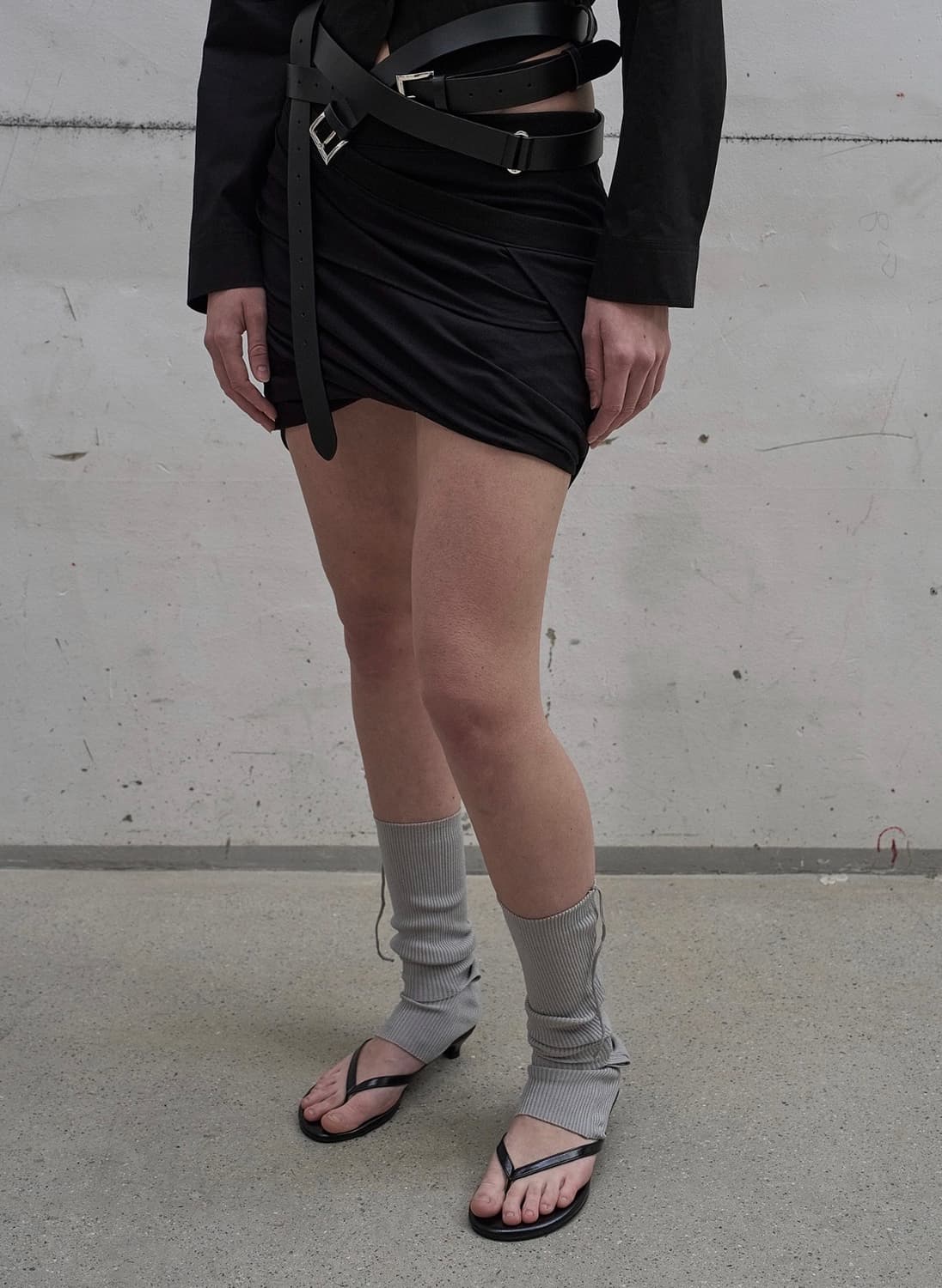 LCDC TWISTED MINI VOLUME SKIRT(블랙) 상품이미지4