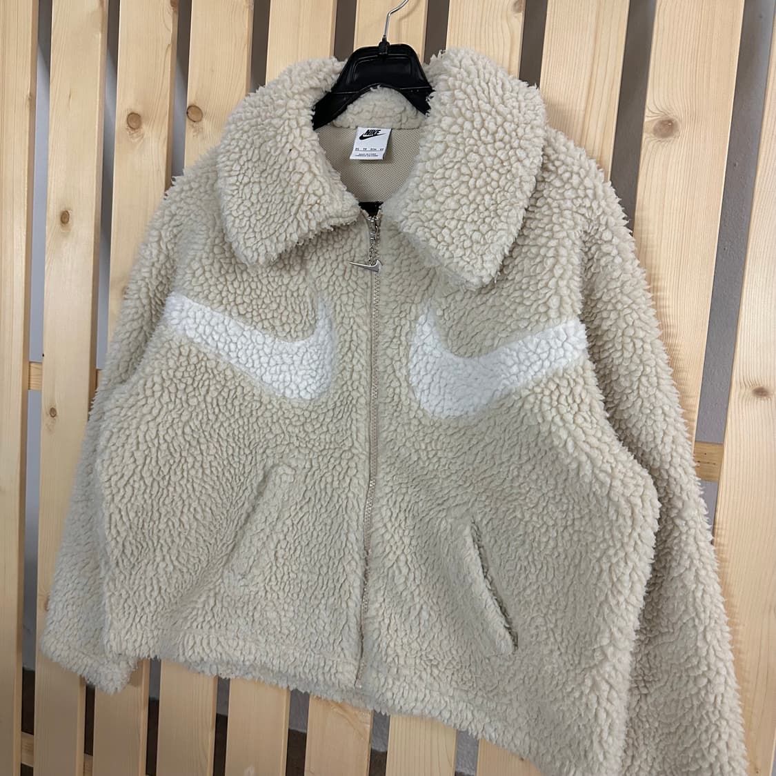 (S) 나이키 더블스우시 베이지 쉐르파 후리스 플리스 자켓 상품이미지2