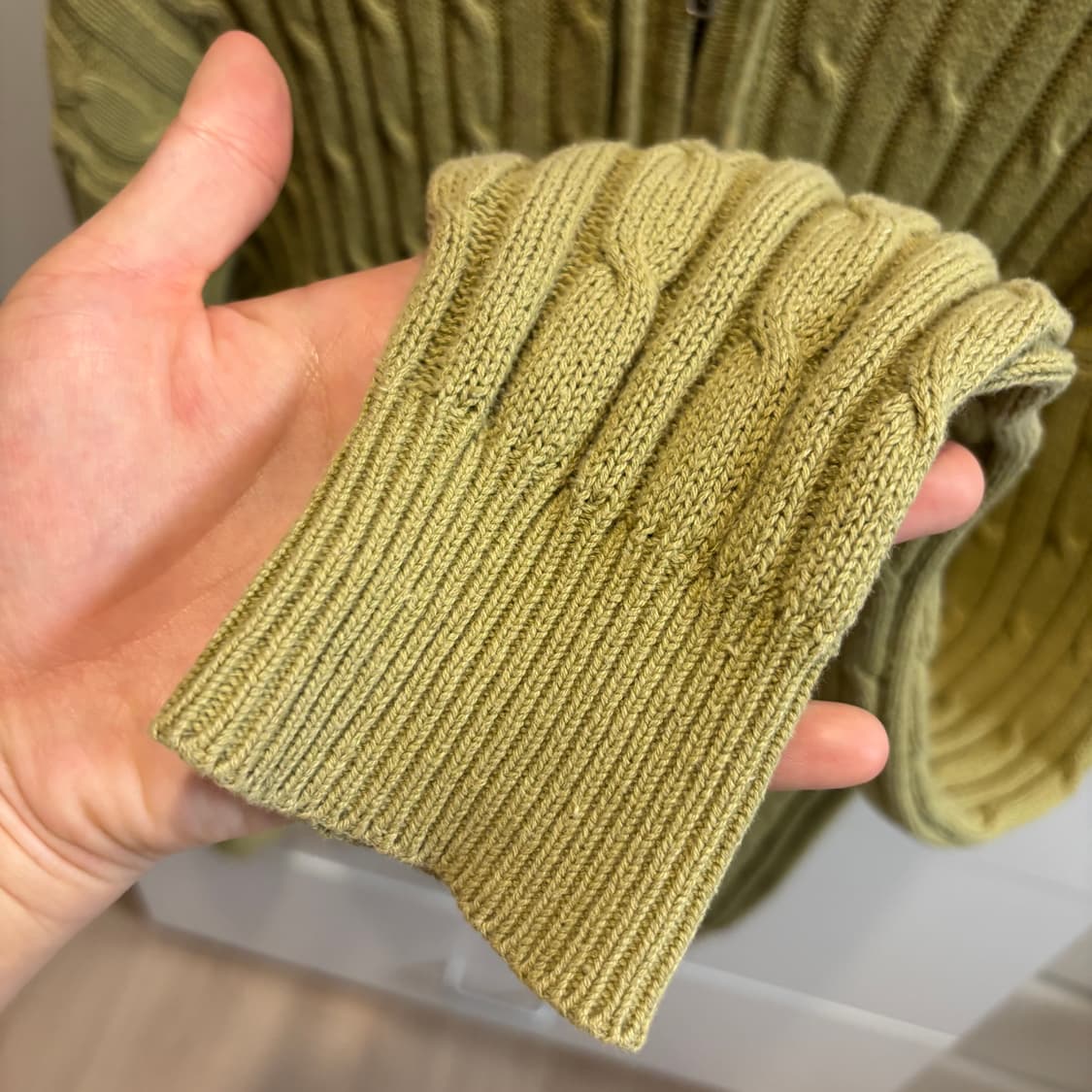 남녀공용 FORT POINT 올리브그린 꽈배기 니트 후드 집업 상품이미지4