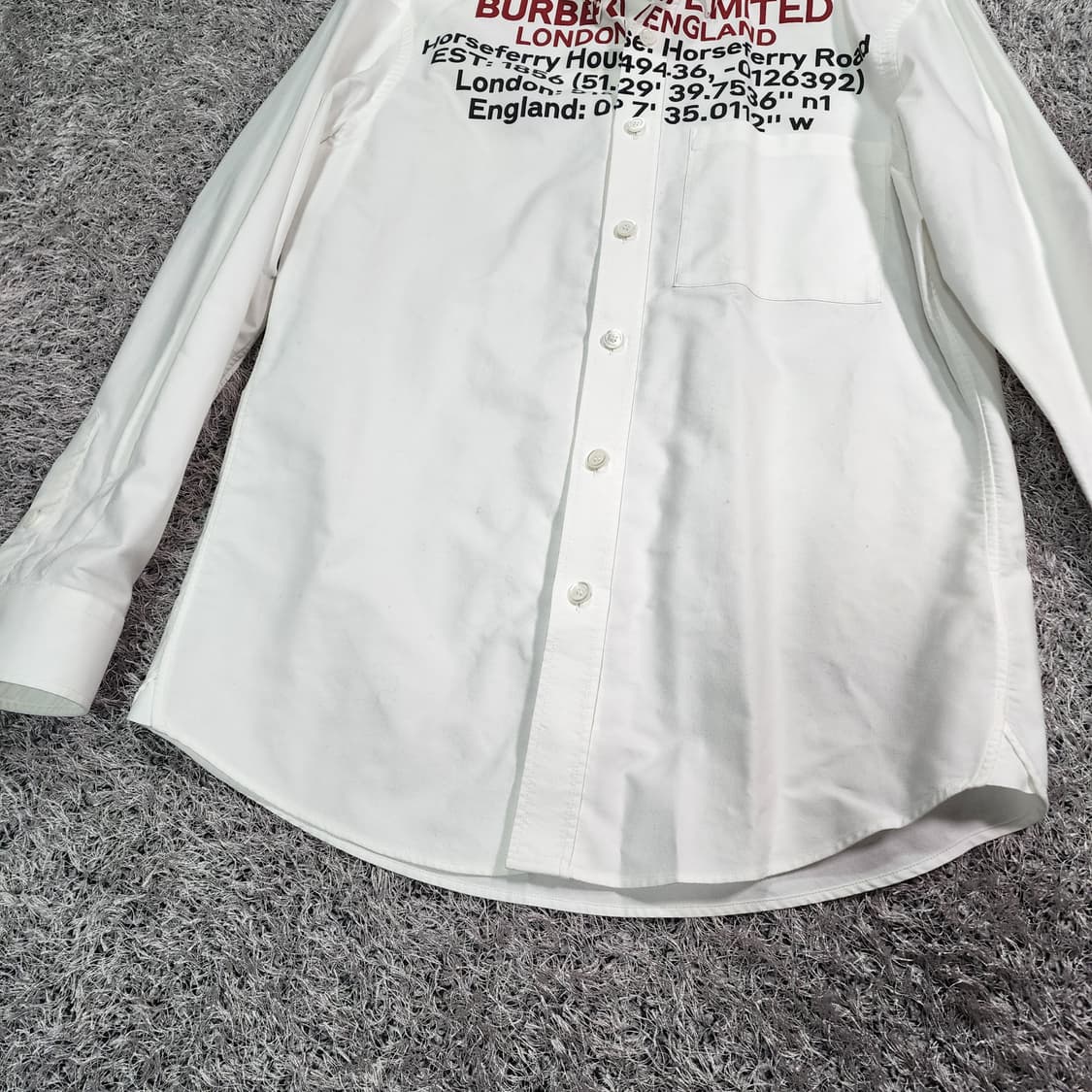 버버리 로케이션 로고 프린팅 셔츠 상품이미지2