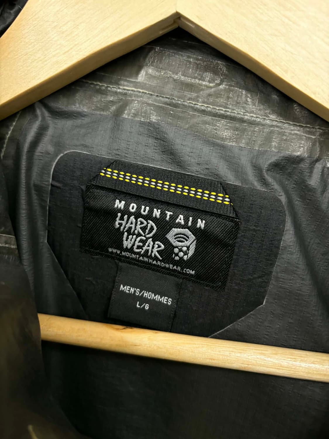 [L] 마운틴하드웨어 블랙 윈드브레이커 자켓 상품이미지4