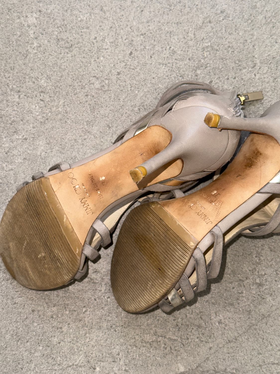 Jimmy Choo beige open toe strap pumps 상품이미지8