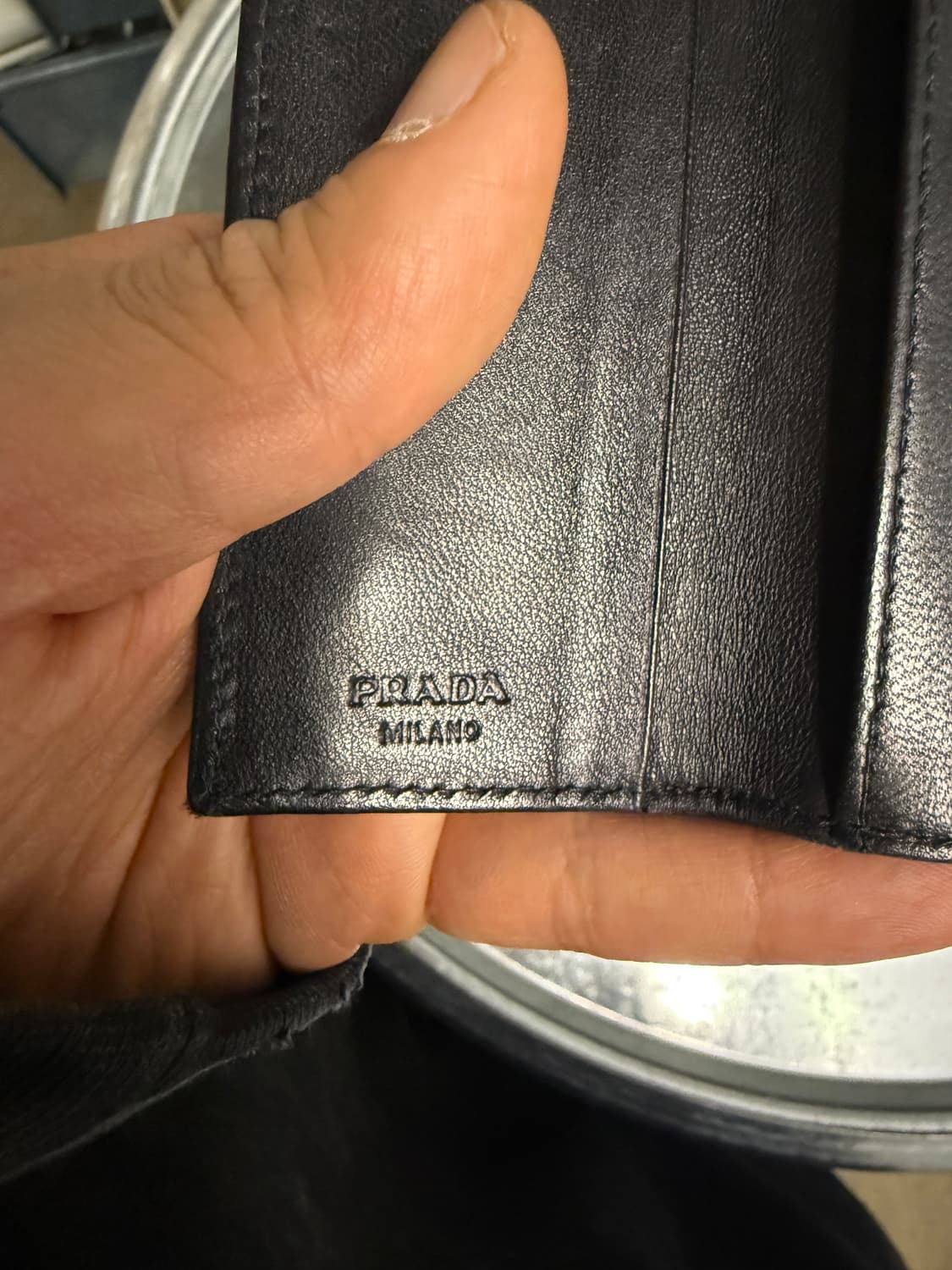 프라다 정품 블랙 가죽 키케이스 상품이미지5