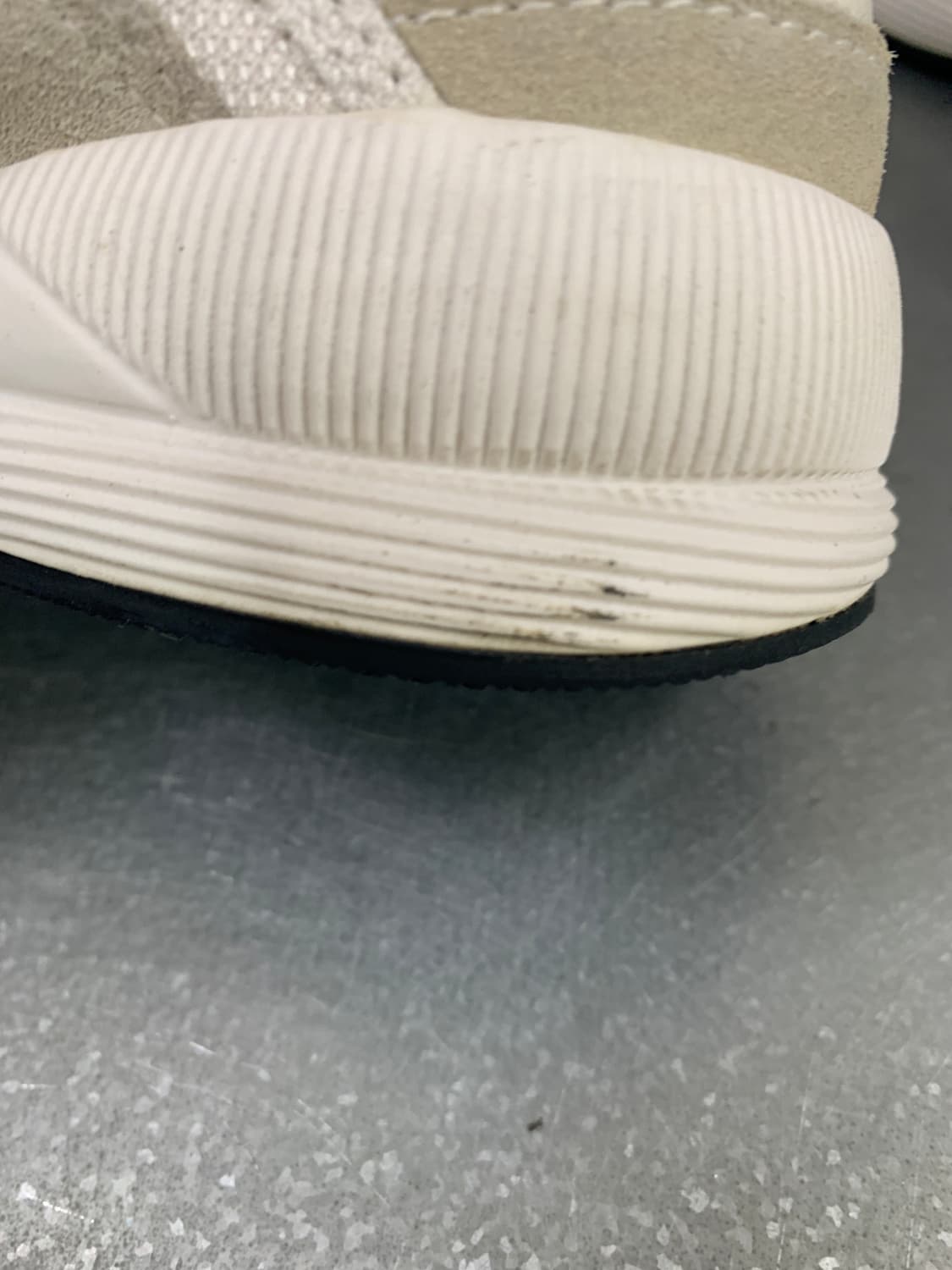 아페쎄 런 어라운드 화이트 37(235) 상품이미지6