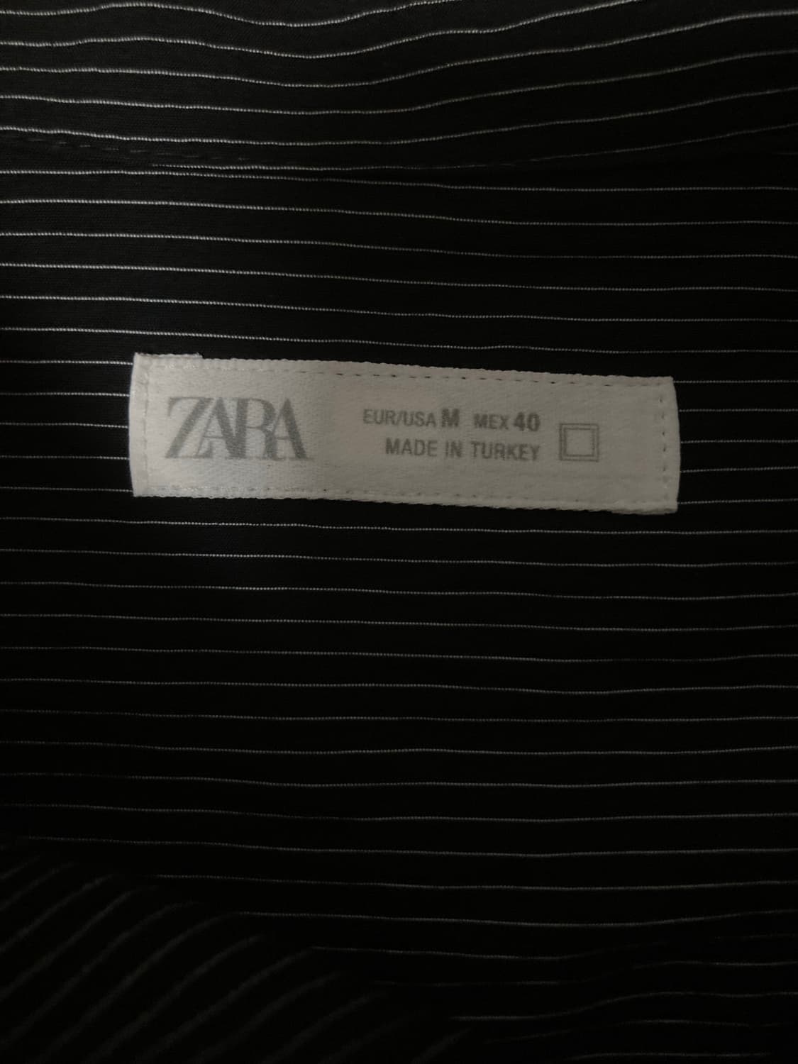 새상품 Zara 스트라이프 셔츠 블랙  상품이미지3