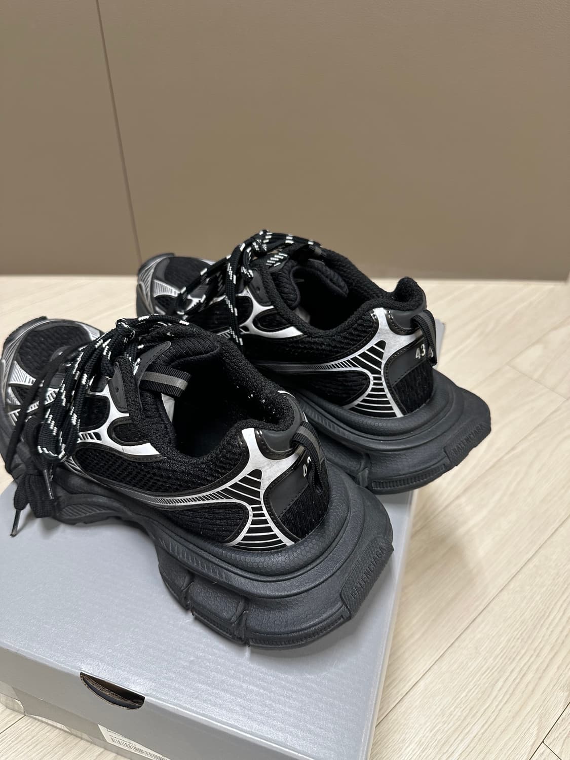 발렌시아가 3XL 블랙 43 상품이미지7