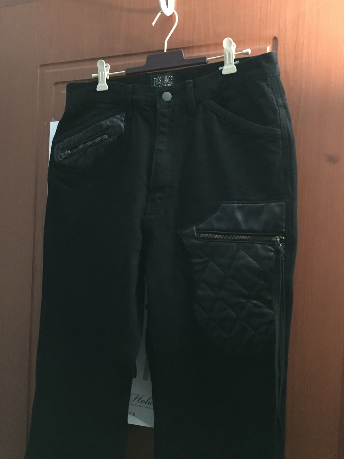 에모스탠스클럽 레더 패치 플레어 진 v2 상품이미지3