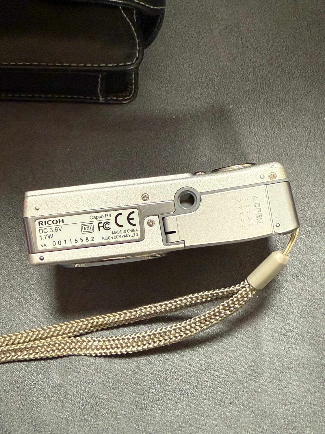 작례O, 리코 Caplio R4 디지털 카메라 풀박스 (사용감X) 상품이미지4