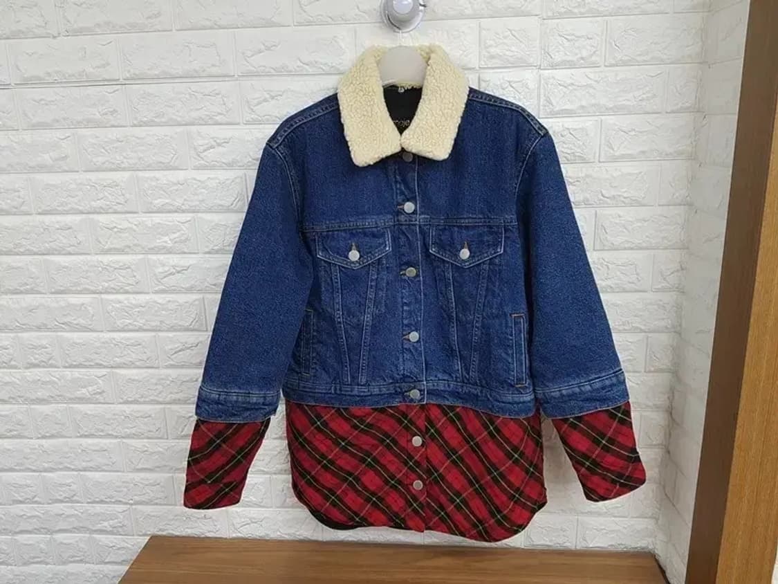 (새상품) 마쥬 뽀글이털 데님 자켓 36사이즈 상품이미지5